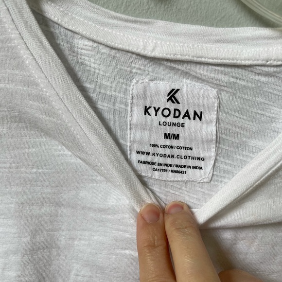 Kyodan  NWT White/tangerine snd purple tie dye design cropped  t-shirt. Size M - Picture 5 of 7